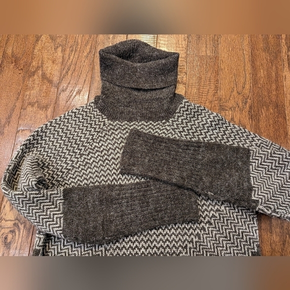 Only Boho poncho sweater fringe brown & cream sweater, Size M - Picture 4 of 15